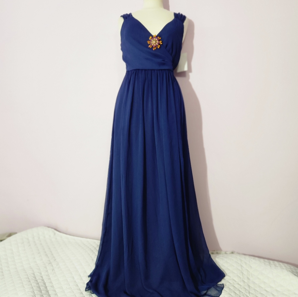 NWT Little Borrowed Dress (Union Station Full-Length grown size extra small USA